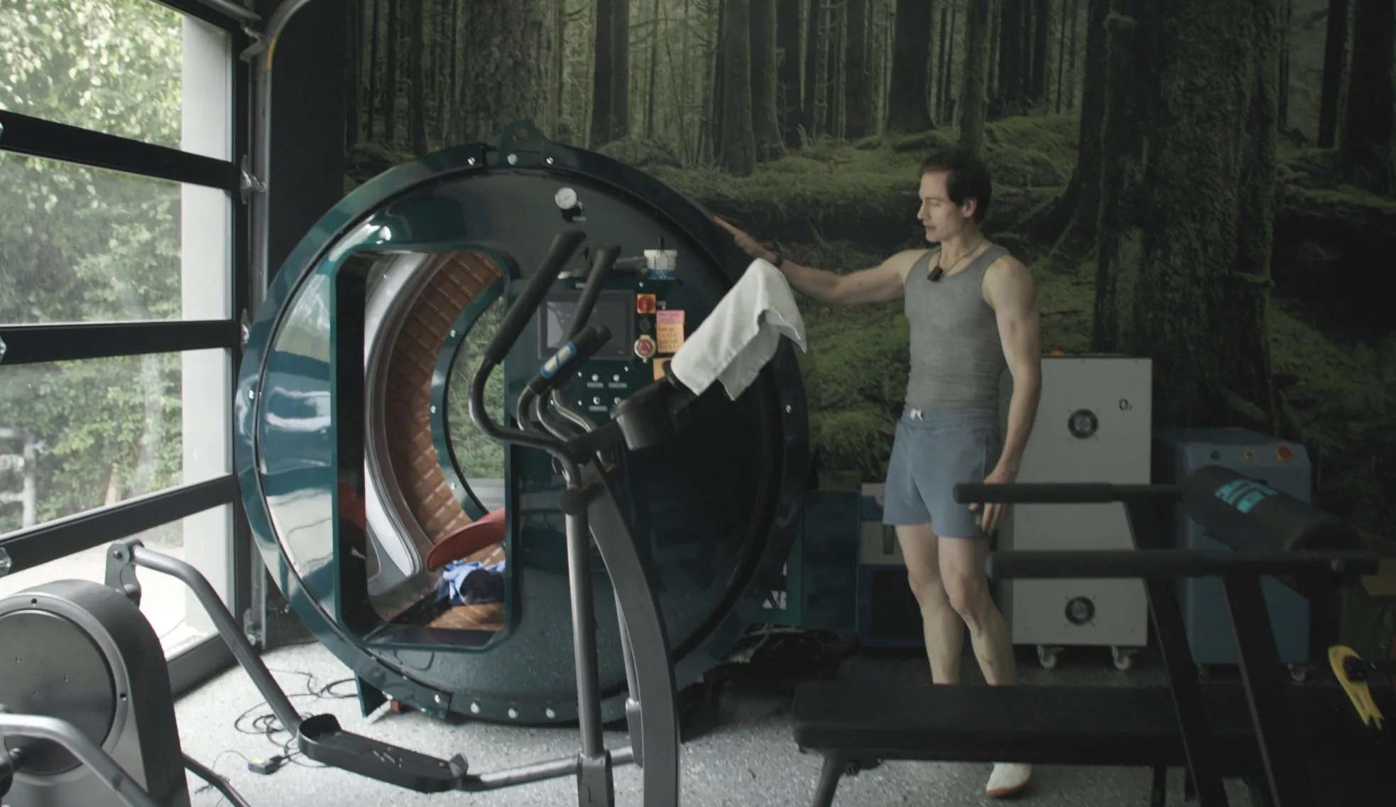 Bryan Johnson's HBOT experiment with the ZEUGMA hyperbaric chamber - HPO  TECH